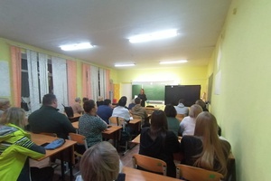 Сотрудники Беловской Госавтоинспекции приняли участие в родительском собрании
