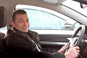 Отделение СФР по Кузбассу выдало в октябре 2025 года автомобили 36 гражданам, ранее пострадавшим на производстве