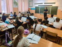 Полицейские провели профилактическую беседу для школьников школы № 8