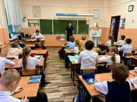 Полицейские провели профилактическую беседу со школьниками на тему «Безопасные каникулы»