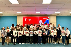 В Белове в преддверии Дня защитника Отечества 23 юных беловчан получили свой первый паспорт