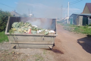 С приходом отопительного сезона в Белове учащаются случаи поджогов мусорных баков
