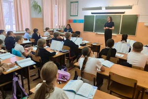 Полицейские провели профилактическую беседу для школьников школы № 8