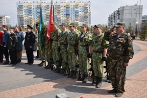 Служить своей стране