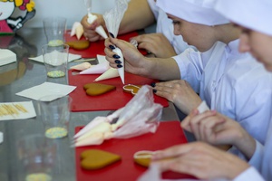 Школьники Кузбасса присоединились к всероссийской акции «Завтрак для любимых»