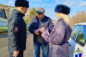 Накануне  сотрудники отдела МВД России "Беловский" провели мероприятие для автолюбителей, направленное на информирование граждан о мошеннических схемах, а также о необходимости обеспечения сохранности своего имущества.