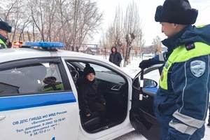 Инспекторы ДПС посетили детский сад №15