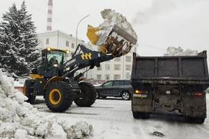 Более 5 тысяч кубометров снега