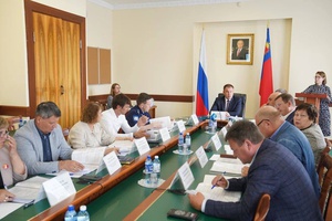 Губернатор Илья Середюк провел заседание Общественного совета региональной программы «СВОи Герои. Куzбасс»