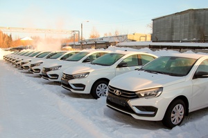 Двадцать жителей региона, пострадавших на производстве, получили новые автомобили от Отделения СФР по Кузбассу