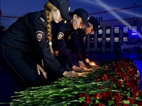 Беловские полицейские зажгли свечи в память о героях