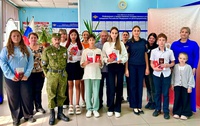 В Кузбассе в День Государственного флага Российской Федерации подростки получили первые паспорта