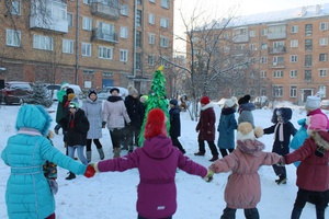 Новый год в каждый двор!