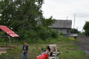 Дети помогали родителям