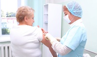 Кузбасские волонтеры помогут пожилым людям записаться на прививку от коронавируса