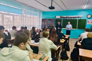 Беловские полицейские провели профориентационную встречу для учащихся школ