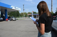 На заправках города продолжают работать мониторинговые группы