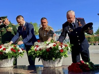 Начальник отдела МВД «Беловский» полковник полиции Борис Устинов принял участие в возложении цветов