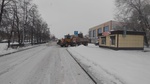 В Белове вывозят снег с общественных пространств