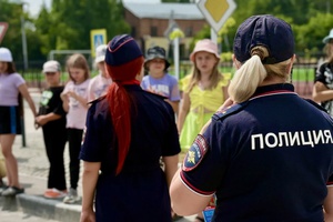 В Белове полицейские рассказали школьникам, как провести каникулы безопасно