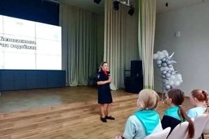 Беловские полицейские провели профилактическую беседу о безопасности на водоёмах для школьников