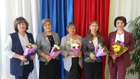 Кузбасские педагоги награждены медалями за успехи в работе в честь 300-летнего юбилея региона