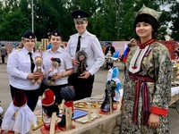 Дорогие друзья! Полиция Кузбасса поздравляет всех с Днем России!