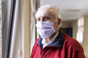 В Кузбассе продлен режим самоизоляции для людей в возрасте 65 лет и старше
