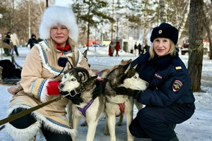 Кузбасские полицейские обеспечивают охрану общественного порядка на праздничных гуляниях, посвященных проводам зимы