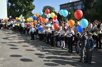 1 сентября во всех беловских школах прошли торжественные линейки