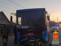 В Белове полицейские устанавливают обстоятельства ДТП, в результате которого погиб мотоциклист