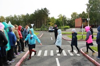 В городе Белово продолжается работа по обучению школьников правилам безопасного поведения на дороге