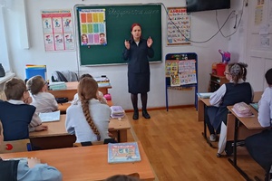 Инспектор по пропаганде безопасности дорожного движения А.О. Сокол провела для учащихся профилактическую беседу «Безопасные каникулы».