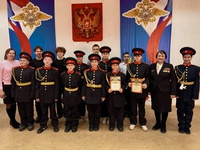 В Белове полицейские провели для кадетов полицейского класса урок мужества